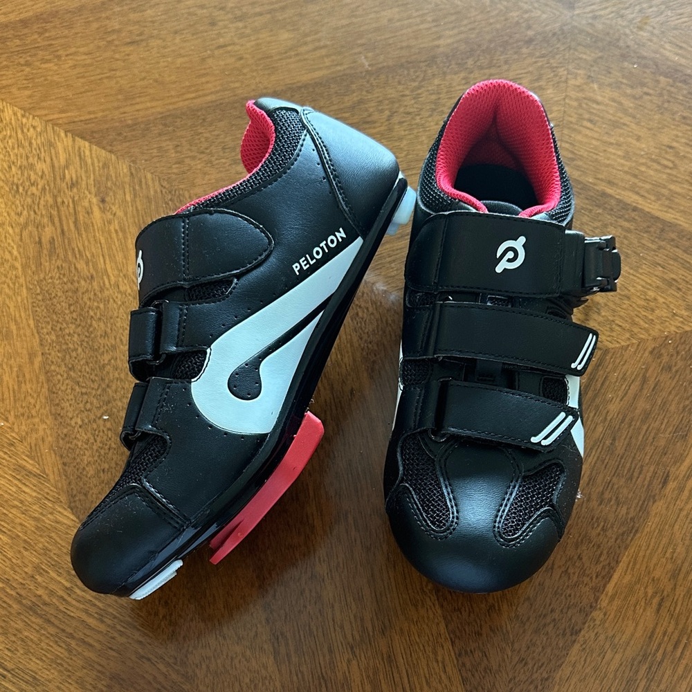 Women’s Peloton cycling shoes